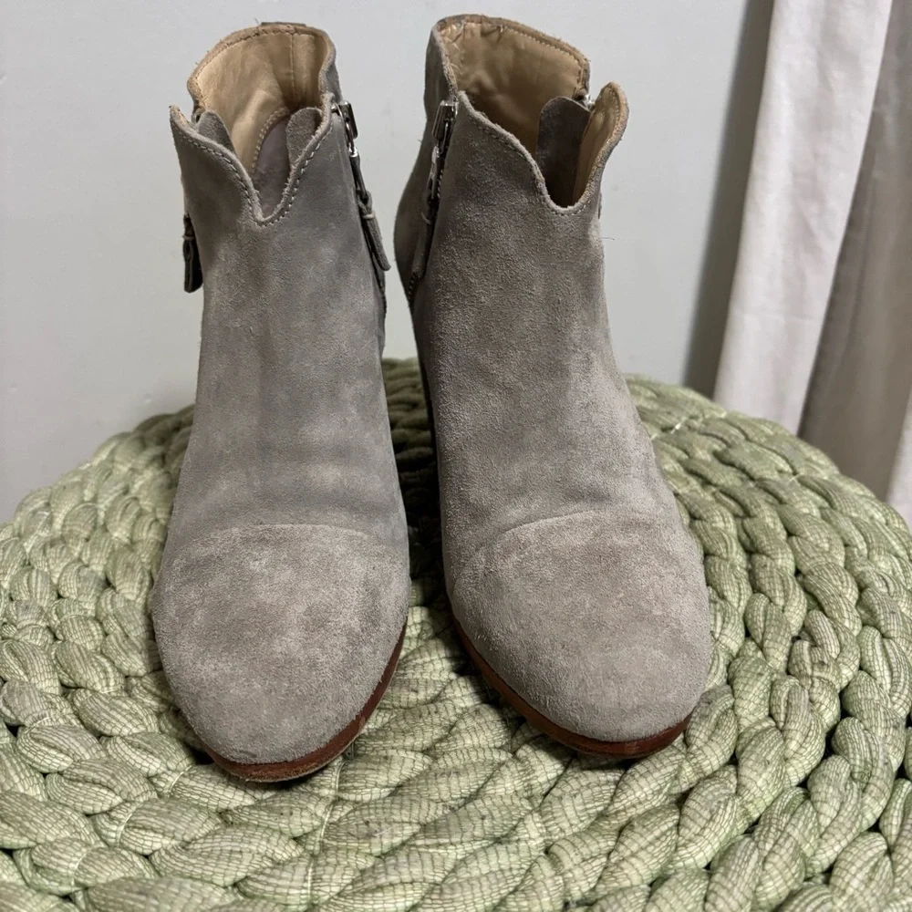 Rag & Bone Margot Stone Gray Suede Round Toe Block Heel Ankle Boots Size 8
